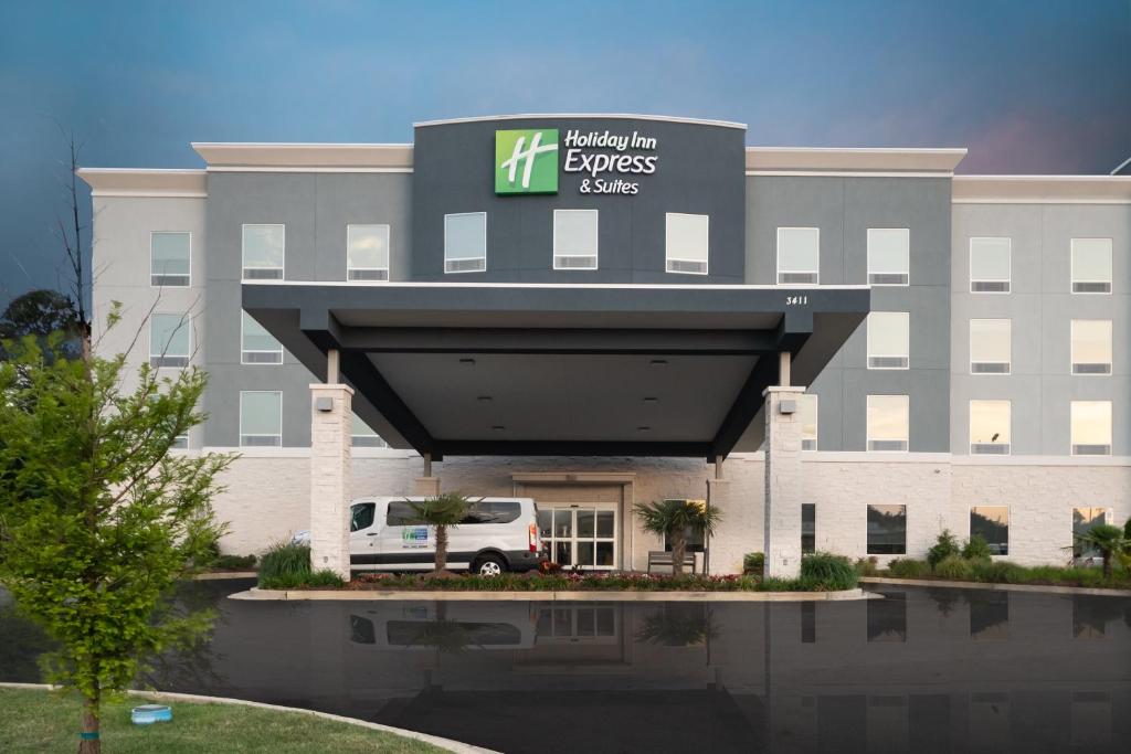 Holiday Inn Express & Suites Memphis Arpt Elvis Presley Blv an IHG Hotel Main image 1